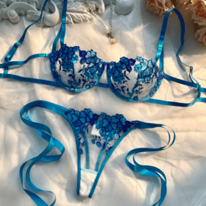 Set de Lencería "Trébol de Cristal"